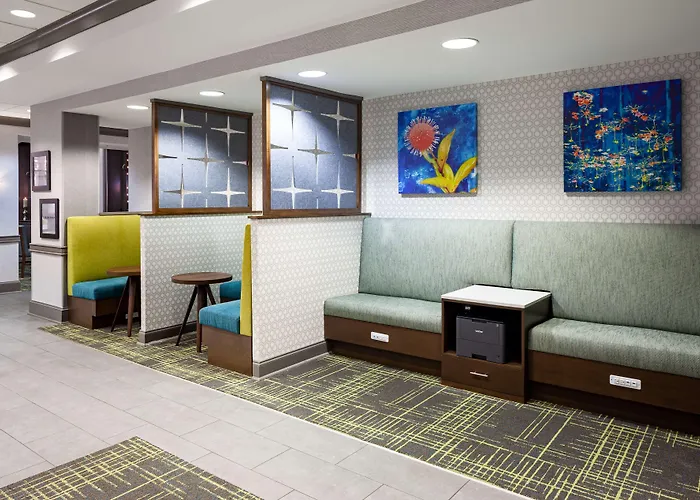 Hampton Inn & Suites Mobile I-65@ Airport Boulevard